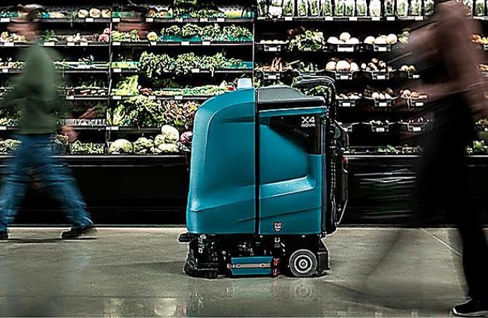 Lavadora Tennant X4 en supermercado